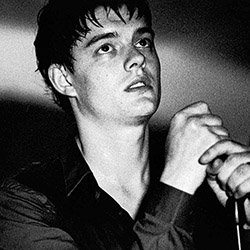 ������ - ��� �����, Sam Riley