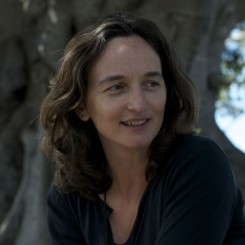 �������� - ����� ���������, Julie Bertuccelli