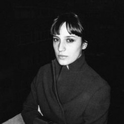 �������� - ���� ����� ����, Azra Deniz Okyay