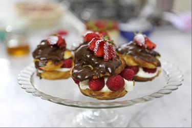 �Jenny Morris Cooks the Riviera� ������� �������������� �� ������� �� ��������� � �������� �������������� ������� �� ��������� ���� ������� � ���������� ������� �� ����� �� ����������� �� ����� �� ��������� ��������� ����� � ������� �� ���� ����������� �� ������ �������.