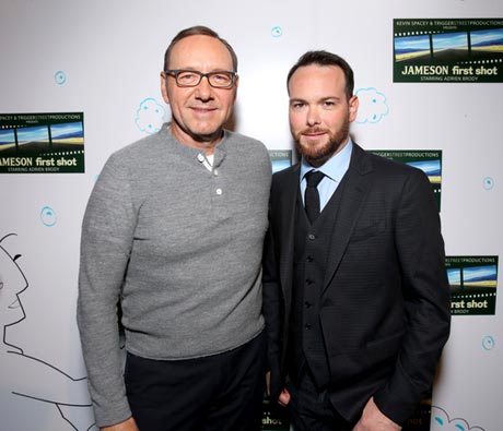 ����� ������ � ���� ��������� �����������  ���-������ ��������� �������� � JAMESON FIRST SHOT