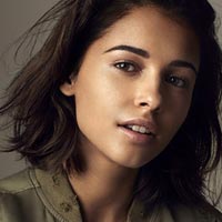 ������ - ����� ����, Naomi Scott