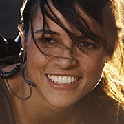 Мишел Родригес се завръща за петата част от хитовата поредица “Заразно зло”