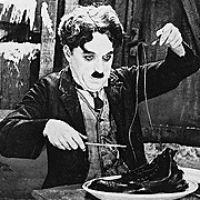 Истинското име на легендарния Чарли Чаплин е загадка
